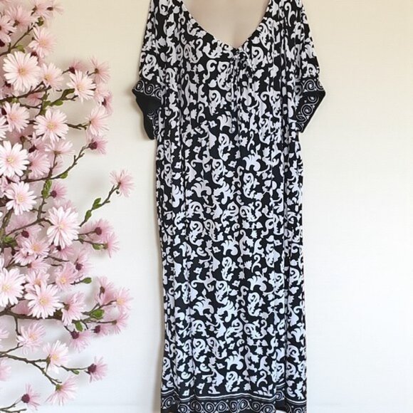 Just My Size Black and White dress flowing soft Plush size 3X elastic - Picture 1 of 13